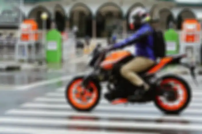 Bikers bisa simak, ini panduan riding aman saat menjalankan puasa.