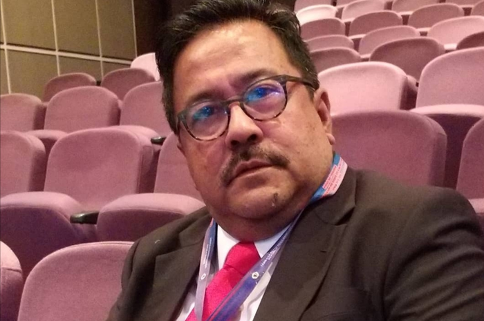 Rano Karno memberitahu para penggemarnya bahwa ia baru saja memasang tiga ring pada jantungnya.