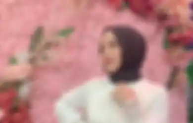 Belum Bisa Lupakan Kepergian Lina Jubaedah, Putri Delina Ngaku Nangis Semalaman Tepat di Peringatan Hari Ibu : Aku Rindu Mama