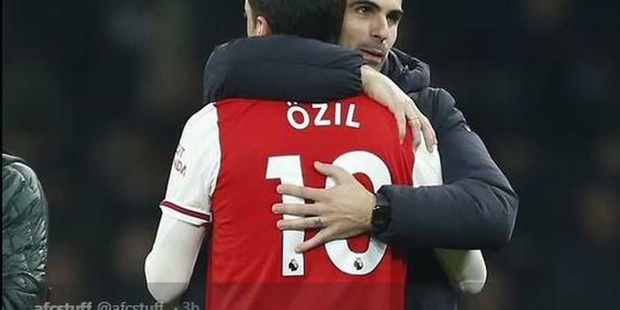 Mesut Oezil Didepak dari Skuad Arsenal, Sang Agen Tuduh Mikel Arteta Tak Adil