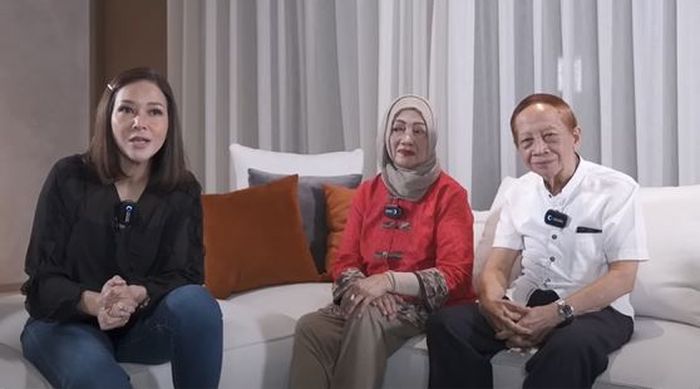Maia Estianty bersama Kusthini dan Harjono Sigit