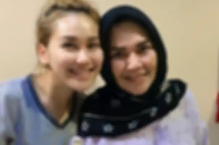 Ayu Ting Ting dan Umi Kalsum
