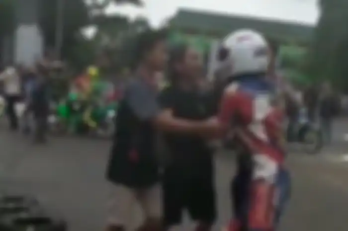 Bentrokan saat balap road race Purbalingga.