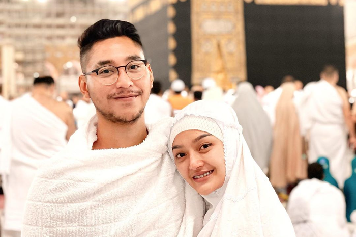Siti badriah dibully setelah umroh, sang suami pasang badan balas dengan kalimat menohok