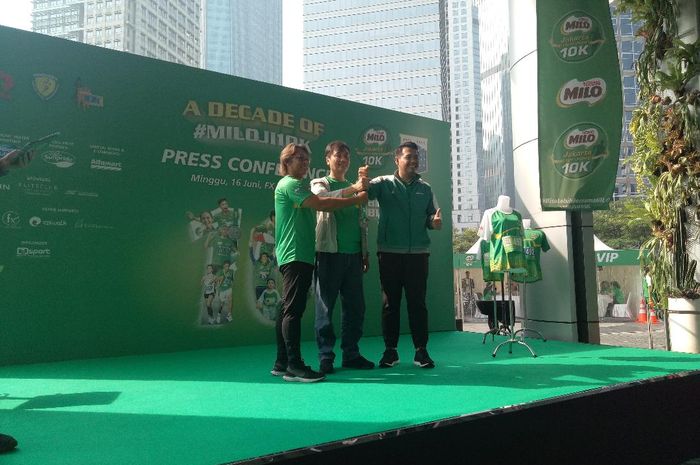 Para pengisi acara dalam konferensi pers MILO Jakarta 10k International di FX Plaza, Minggu (16/6/2019).