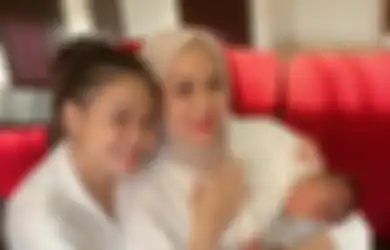VIRAL, Didatangi Pengunjung Bersandal Jepit, Ibu Selebgram Ini Sampai Buat Aturan Keras hingga Dihujat Gegara Hal Ini