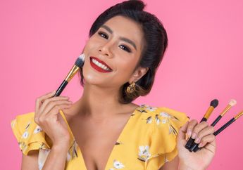 5 Jenis dan Fungsi Brush Make Up yang Paling Sering Digunakan