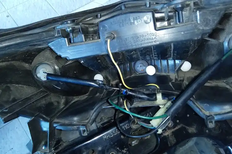 Waspada Geger Tikus Incar Kabel Stoplamp  Yamaha NMAX