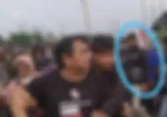 Pengeroyok Ade Armando Ternyata Driver Ojol Bukan Mahasiswa, Dijemput Polisi di Serpong