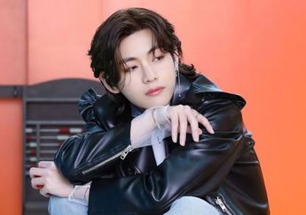 Nggak Main-main! Padahal Cuma Unggah Foto Selfie Santai, Barang yang Digenggam V BTS Ini Auto Ludes Hanya Dalam Waktu 5 Menit!