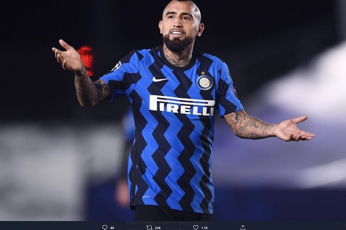 Gelandang Inter Milan, Arturo Vidal, dalam laga kontra Real Madrid pada Rabu (25/11/2020).