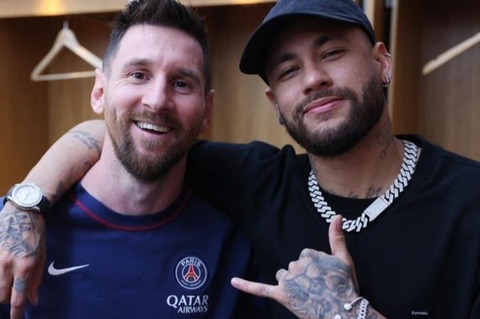 Sudah menjauh, Lionel Messi dan Neymar tetap disindir oleh mantan pemain Paris Saint-Germain.