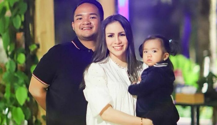 Momo Geisha dan sang suami