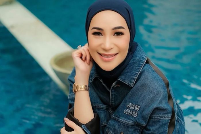 Mantan istri Andre Taulany, Erin, menutup tahun 2025 sebagai tahun yang penuh pembelajaran sekaligus keberkahan.