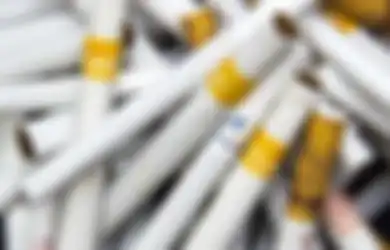 Sama-sama Berbahaya, Ini Perbedaan Kadar Bahaya  Rokok Filter dengan Rokok Kretek, Ngeri!