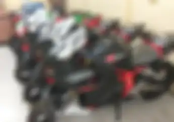 Bikin Geger! Motor Baru Dijual Harga Seken Ada Kawasaki New Ninja 250 dan Honda CBR250RR Km 0  