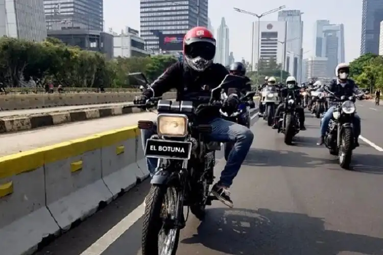 Deretan Helm yang Cocok Buat Motor Yamaha RX-King, Dari Model Jadul Sampai Edisi Spesial