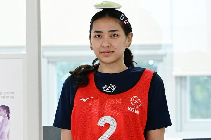 Pebola voli Indonesia, Yolla Yuliana, saat menjalani try out Liga Voli Korea 2024 di Jeju, Korea Selatan, 29 April 2024.