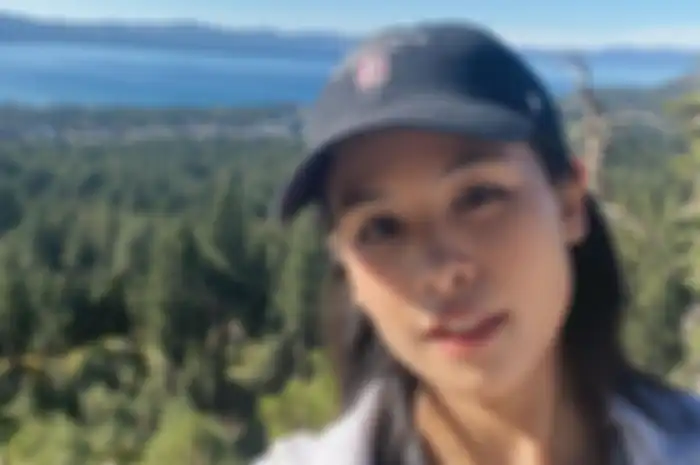 Maudy ayunda hobi hiking