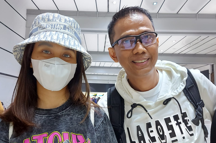 Doddy Sudrajat dan Mayang saat Grid.ID jumpai di Bandara Soekarno Hatta, Tangerang, Minggu (8/5/2022).