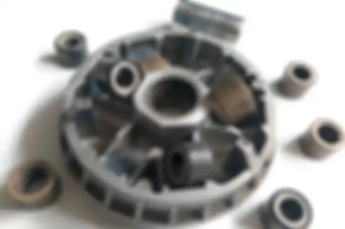 Tiga penyebab roller CVT motor matic cepat peyang atau rusak