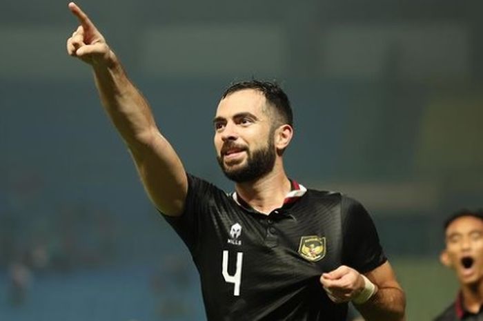 Jordi Amat, salah satu pemain naturalisasi keturunan Indonesia yang bikin fan Vietnam mati berdiri.