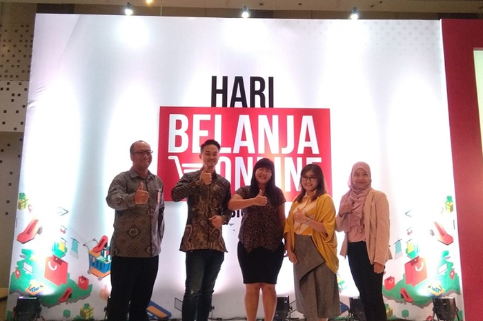 Foto bersama pada acara Grand Lauching Harbolnas 2018 di Le Meridien Hotel, Rabu (05/12)