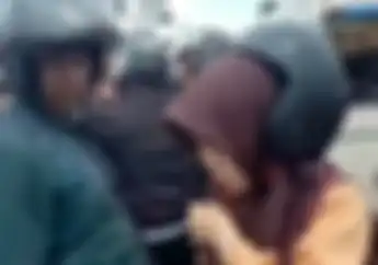 Salut, Video Pelajar Perempuan Nekat Kejar dan Tabrak Pelaku Jambret, Mulut Korban Sampai Berdarah