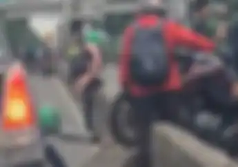 Street Manners: Ancaman Denda Sampai Penjara Incar Pemotor, Masih Berani Bongkar Separator Busway?