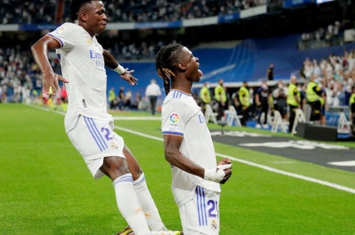 Eduardo Camavinga (kanan), korban terbaru dari hantu cedera ACL yang mendatangi Real Madrid lagi.