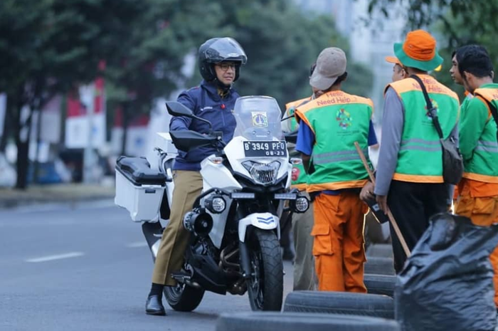 Positif Covid-19, Gubernur DKI Jakarta Anies Baswedan ternyata punya koleksi motor klasik.