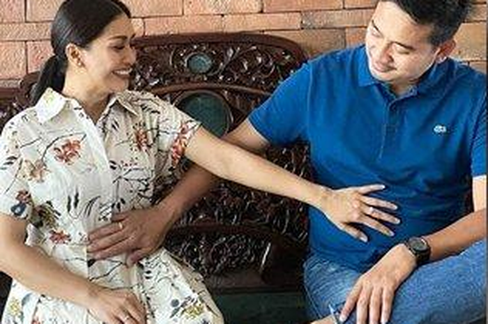 Tata Janeeta dan suaminya, Raden Brotoseno