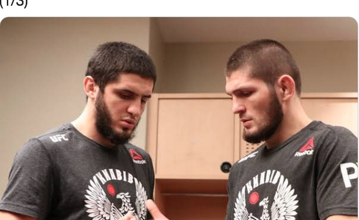 Khabib Nurmagomedov (kanan) dan Islam Makhachev (kiri) 