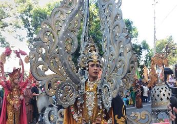 Solo Batik Carnival 2022 Kembali Digelar, Intip Kostum Unik Para Peserta yang Mengundang Perhatian, dari Bentuk Naga hingga Stupa Candi Borobudur