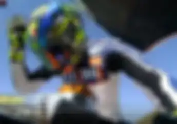Video Pembalap Moto2 Lorenzo Baldassarri Hampir Nangis, Disiksa Motor di Awal FP1