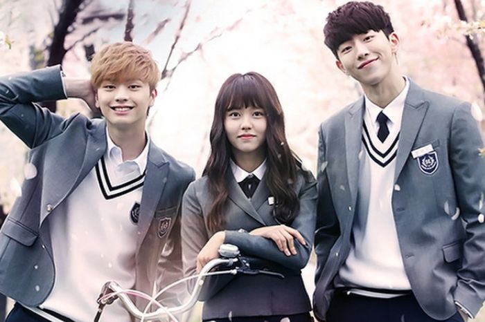 Poster drama Who Are You: School 2015.