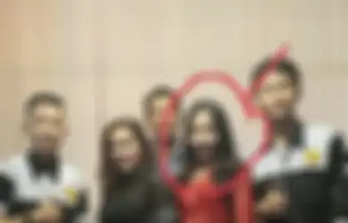 Hati Dinar Candy Terlanjur Remuk Lihat Foto Duka DJ Indah Cleo, Polisi Ungkap Fakta Sebenarnya Bentrokan Maut di Sorong