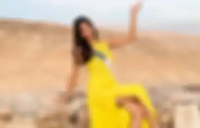 5 Dress Kondangan ala Harnaaz Sandhu, Pemenang Miss Universe 2021!
