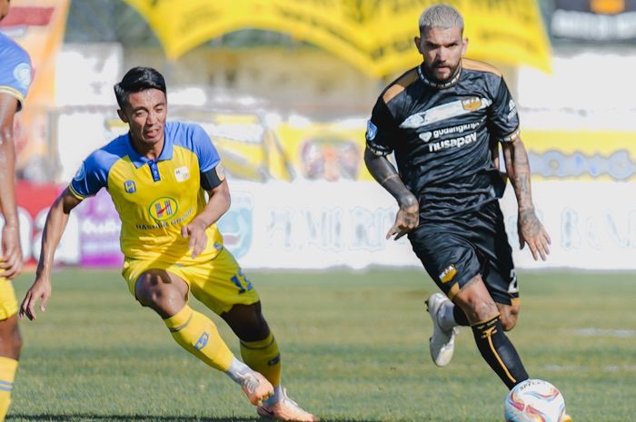 Suasana pertandingan Barito Putera vs Dewa United dalam lanjutan Liga 1 2023/2024 pekan ketujuh di Stadion Demang Lehman, Banjarbaru, Rabu (9/8/2023)