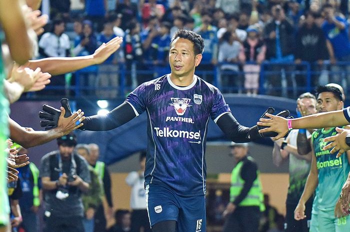 Penjaga gawang Persib Bandung, I Made Wirawan telah menyampaikan pesan perpisahan selepas memutuskan pensiun di laga terakhir Liga 1 2022-2023.