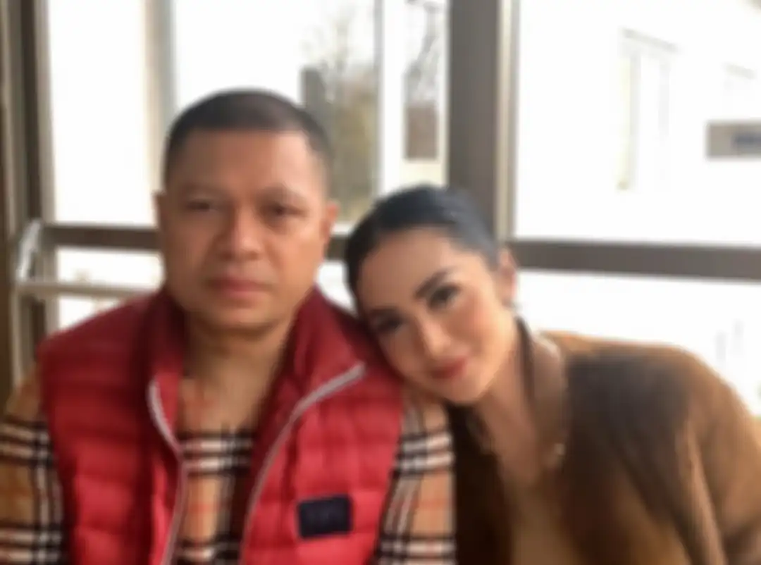 Krisdayanti dan Raul Lemos