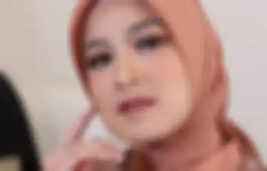 5 Potret Ayu Cut Syifa di Acara Tasyakuran Pernikahan Leslar. Adem!