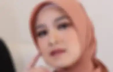 5 Potret Ayu Cut Syifa di Acara Tasyakuran Pernikahan Leslar. Adem!