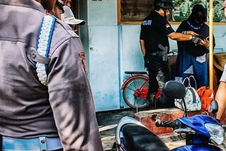 Pemotor Panas Dingin, Polisi Makin Tegas Lakukan Razia Motor Sampai Datang ke Rumah, Langsung Ditilang