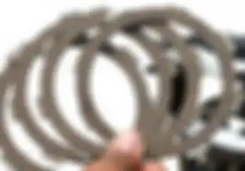 Efek Buruk Abaikan Kampas Kopling Manual Aus, Simak Video Tips Mendeteksinya!