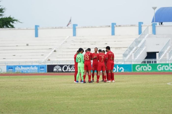 Timnas U-15 Indonesia sebelum hadapi timnas U-15 Thailand pada babak semifinal Piala AFF U-15 2019.