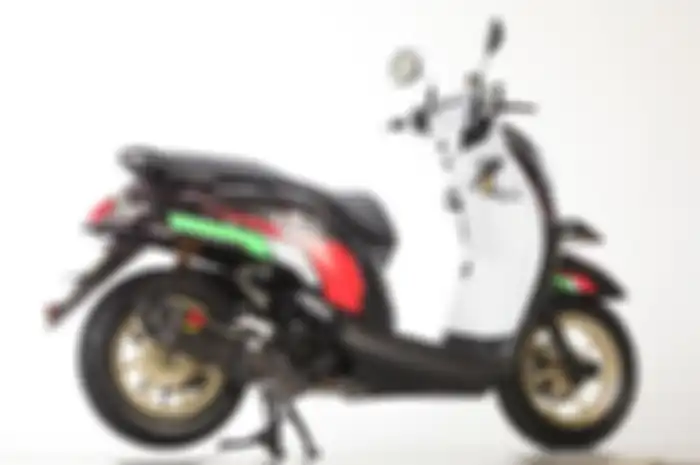 Ilustrasi Honda Scoopy yang dicat ulang