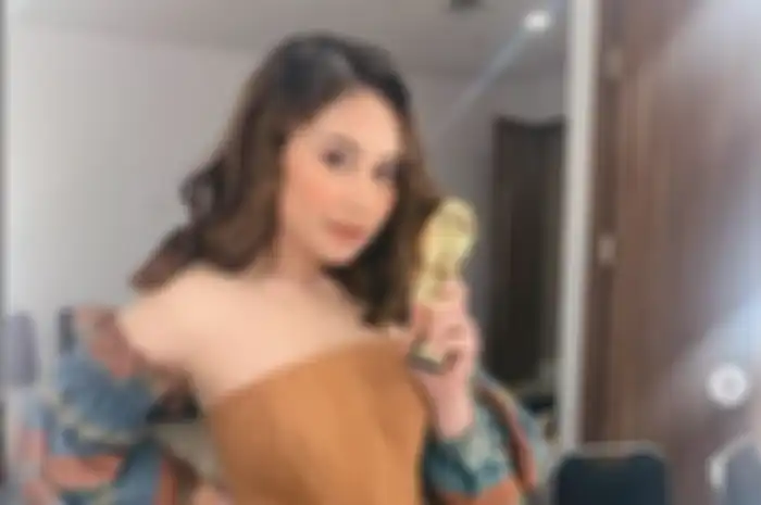 Prilly Latuconsina