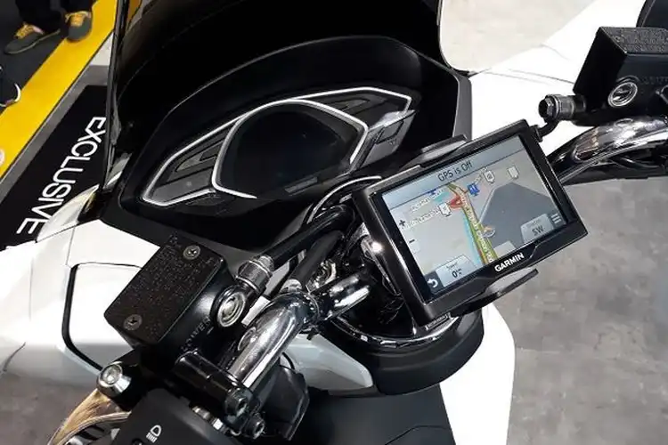 Nah Kan! Pemotor Sudah Ada Yang Ditilang Karena GPS, Dendanya Wow Banget