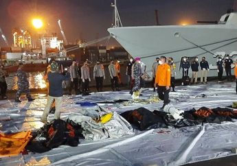 Hari Ketiga Pencarian, Basarnas Temukan 74 Kantong Jenazah Korban Kecelakaan Sriwijaya Air SJ 182